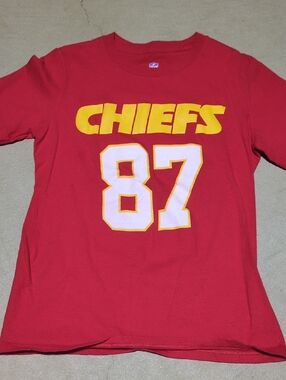 NFL Red Kids Chiefs '87 Graphic Tee with Yellow Logo, Size MEDIUM